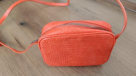 Kabelka, stradivarius