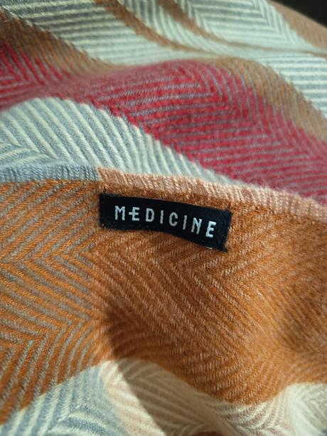 Dámsky šál medicine, 
