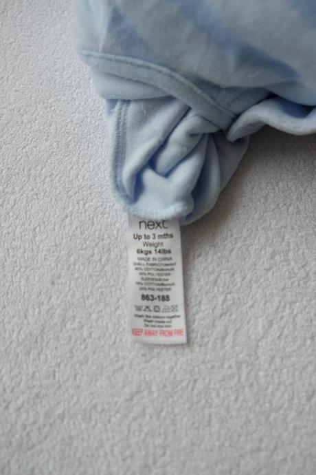 Opičkový overal, next,62