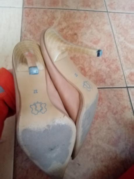 Dámske šľapky, 37