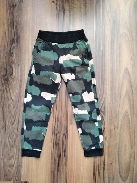 Chlapčenské tepláky, lindex,116