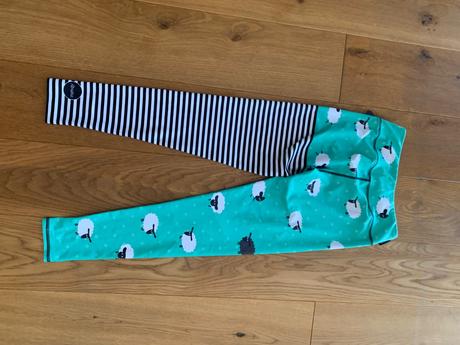 Abraka legíny s ovečky, s