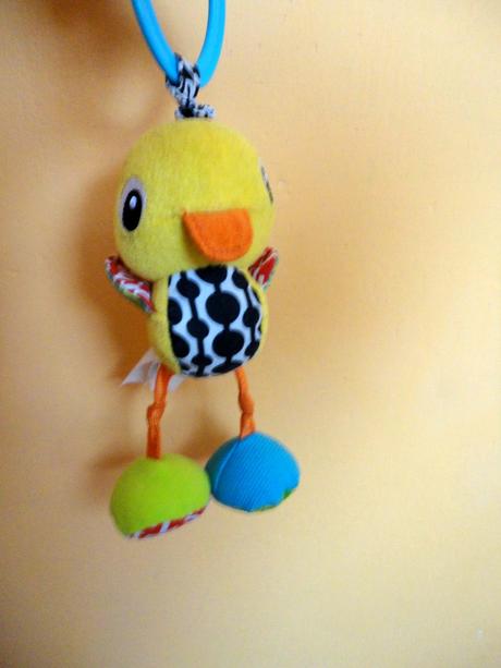 Vibrujúca hračka na zavesenie,