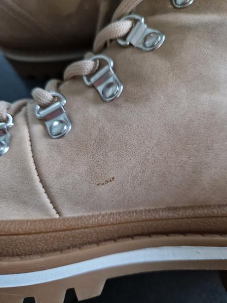 Kotníkové topánky, 38