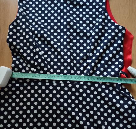 Retro bodkované šaty, xs