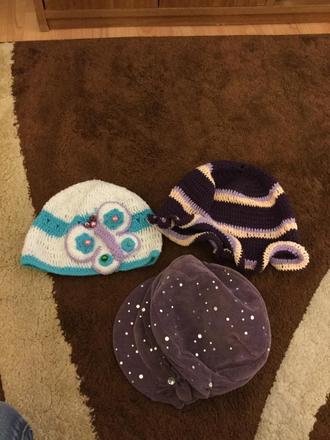 Čiapky mix, 122–134