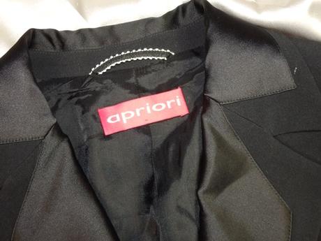 Luxusné čierne sako, 42