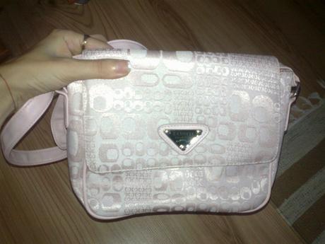 Nepouzivana kabelka, 