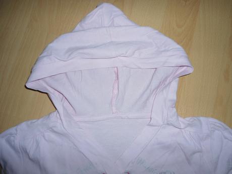 Ruzove tricko s kapucnou, 128