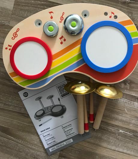 Playtive drevený hudobný nástroj/bubnovací stôl,
