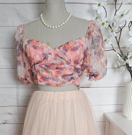 Krásna blúzka zn.trendyol, 40