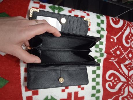 Dámska peňaženka,