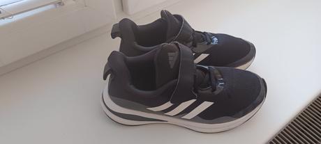 Botasky adidas, adidas,23