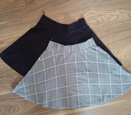 Sukňa 2x veľmi pohodlné, c&a,128