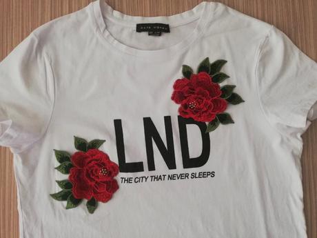 Biele tričko s kvetmi l/40, gate,l