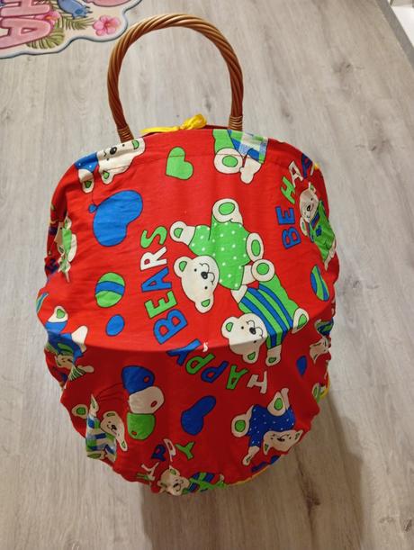 Prútený kočík pre bábiky,