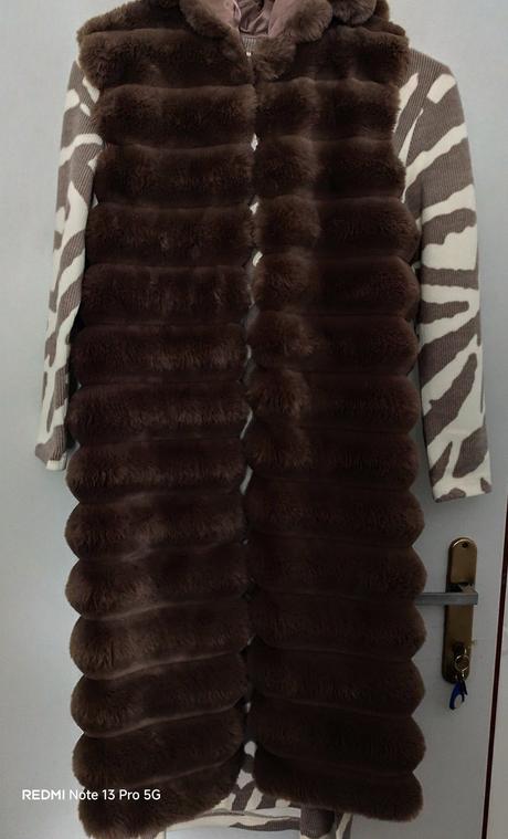 Kožušinková vesta-m,l, 