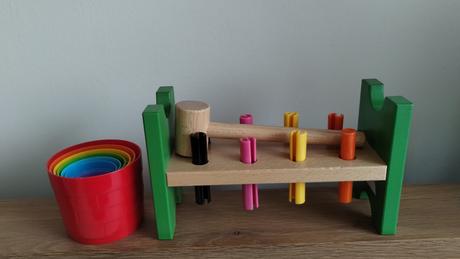 Drevená zatĺkačka ikea mula+pyramída kubus, 