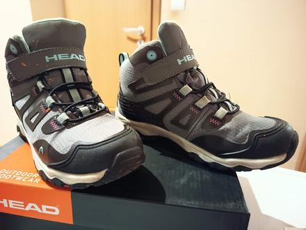 Prechodne vyššie topánky, 32