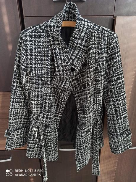 Čiernobiely kabat, l