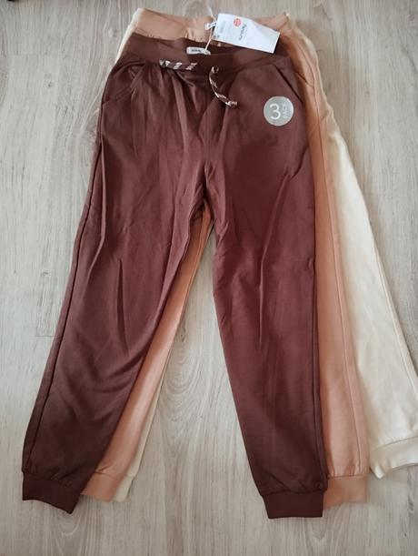 Balík teplákov, veľkosť 140, 140–152