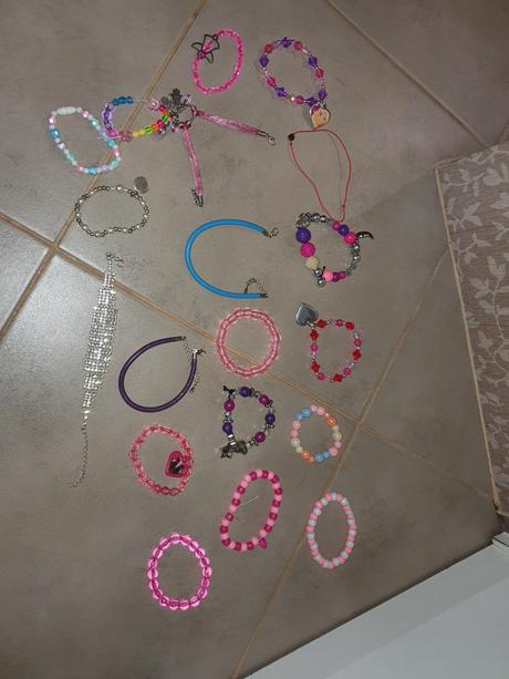 Strasovany náramok, 