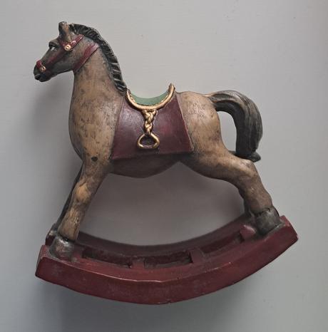 Drevená dekorácia "malý hojdací koník", 