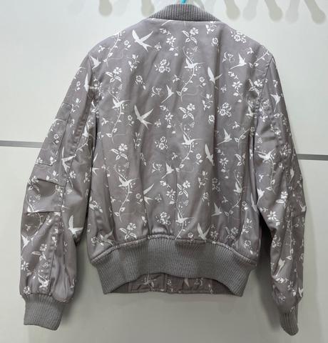 Prechodná bunda bombera, 122