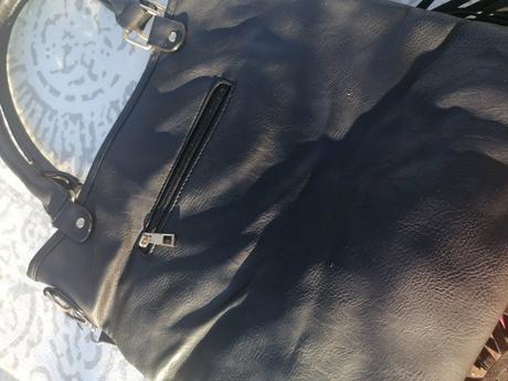 Kabelka so strapcami, 