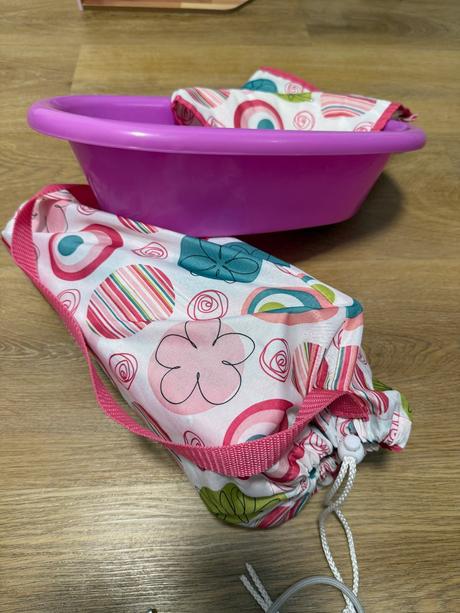 Skladacia posteľ pre bábiky s vaničkou a prísl.,