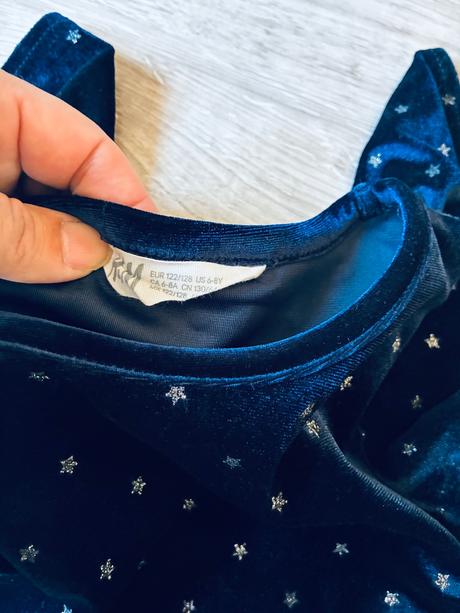 Krásne šaty so striebornými hviezdičkami, h&m,122
