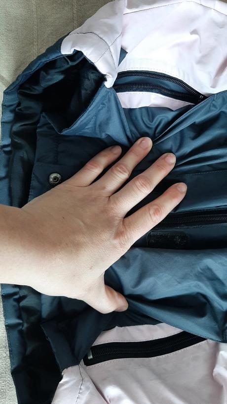 Zimna bunda s kapucnou, alive,116