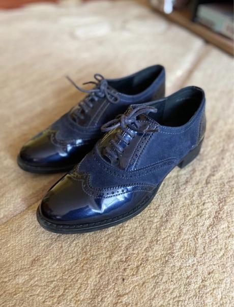 Tmavomodré mokasíny, graceland,38