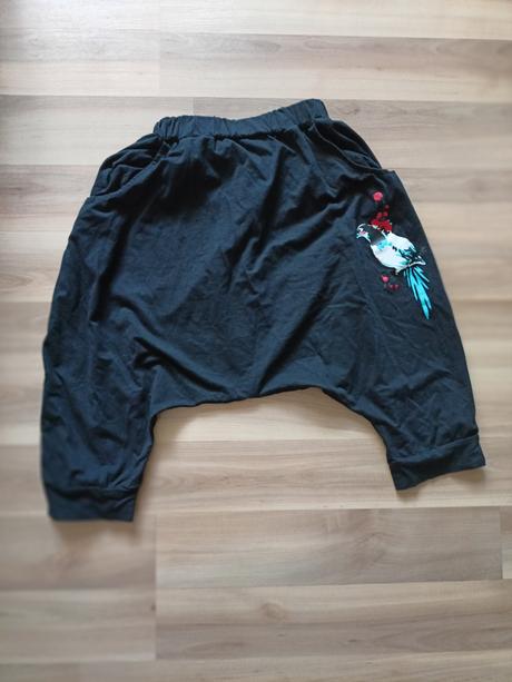 Nohavice s predĺženým pudlom, 128