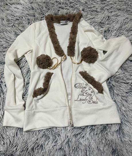 Krátky krémový svetrík, 40