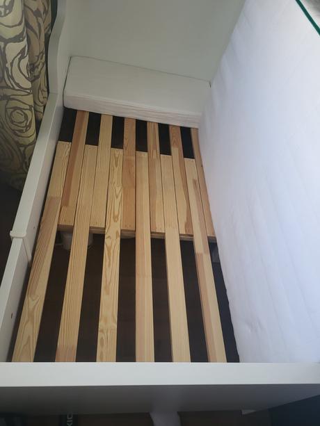 Rastúca postel bsunge (ikea) + matrac gratis, šírka (cm): 80,dĺžka (cm): 200