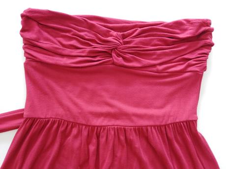 Tmavo červené šaty, tezenis,164