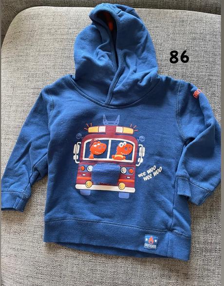 Mikiny, 86