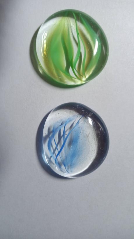 Sklené kamienky dekoračné,