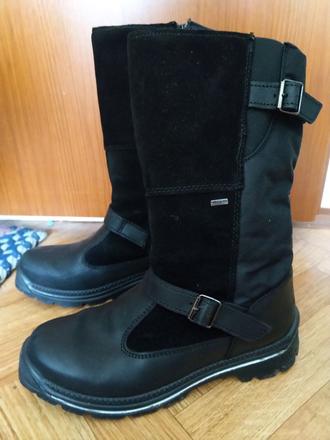 Nepremokavé čižmy, 37