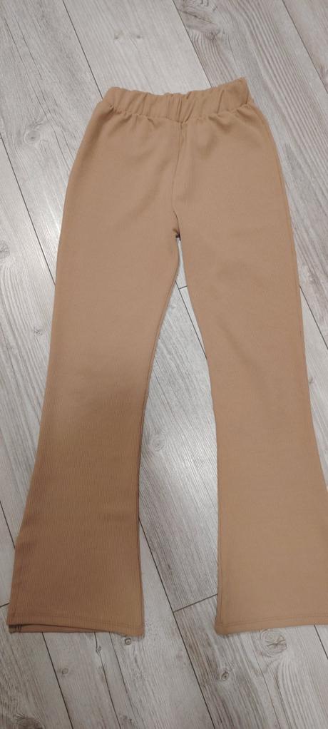 Zvonove nohavice, 158