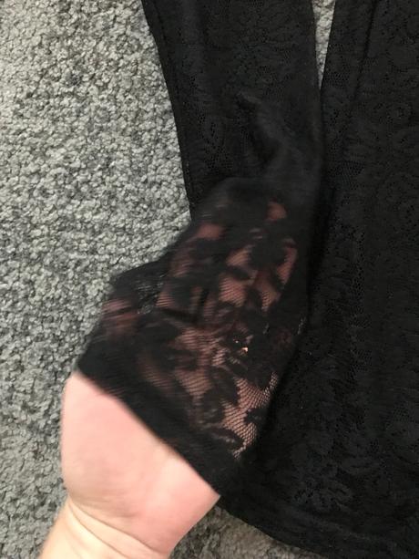 Čierne čipkované tričko, orsay,s