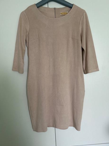 Velúrové šaty 36, 36