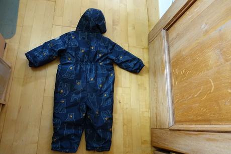 Overal s macíkmi, lupilu,92