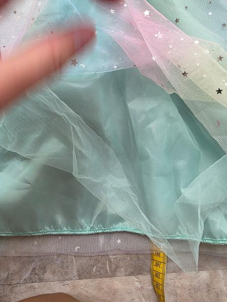 Zajačikové šaty 120, 122