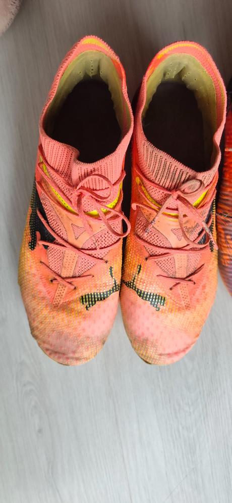 Predám kvalitné originálne kopačky v.8,5, kupované, nike,42