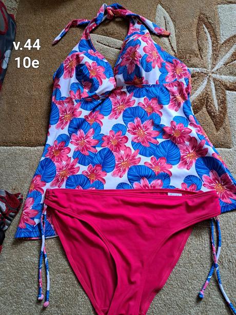 Tankiny/plavky, 44