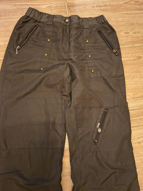 Športové nohavice č.150, 152