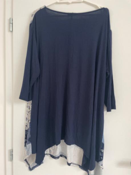 Padavá tunika s 3/4 rukávom, 50