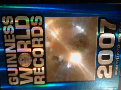 Kniha svetových rekordov 2007 ô,